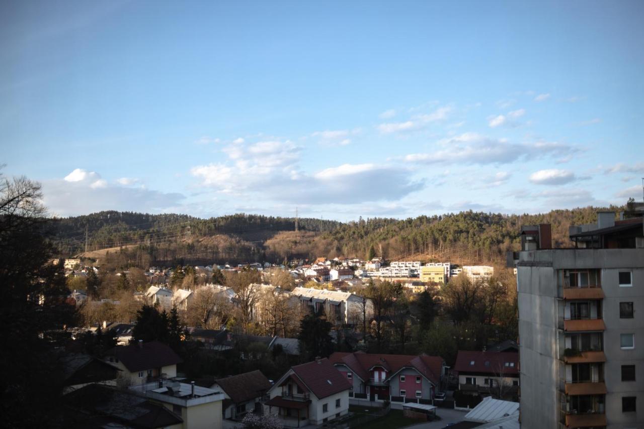 Elegant 1-Bedroom Apartment Near Hill Forest Ljubljana Exterior photo